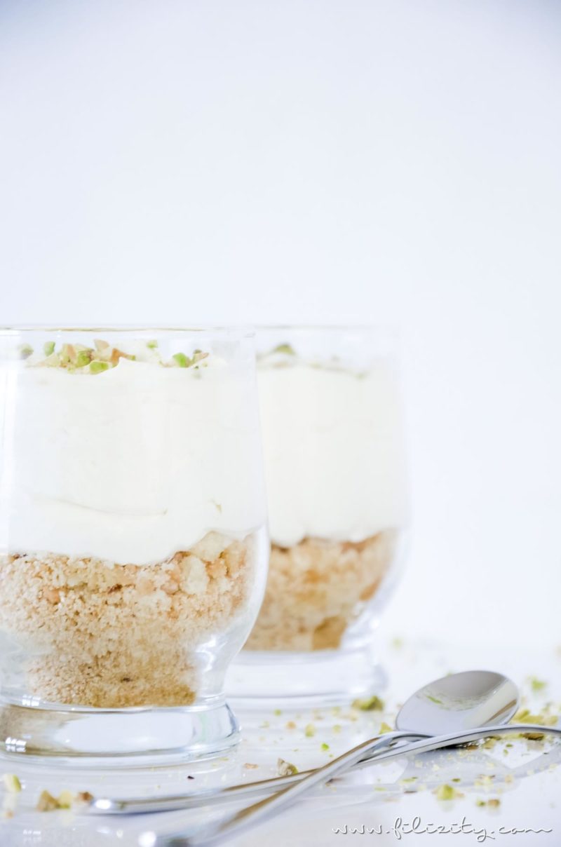 Feines Dessert ZitronenQuarkCreme mit Spritzgebäck